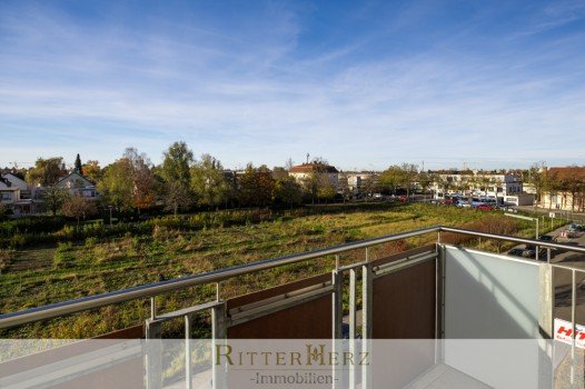 Hauptbild VERKAUFT! Sicher und sorgenfrei - Ihr Zuhause ab 60 mit herrlichem Ausblick und U-Bahn um die Ecke