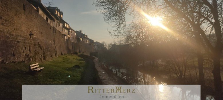 Hauptbild Wohnen an der Stadtmauer! Einmaliges Grundstück mit Altbestand!